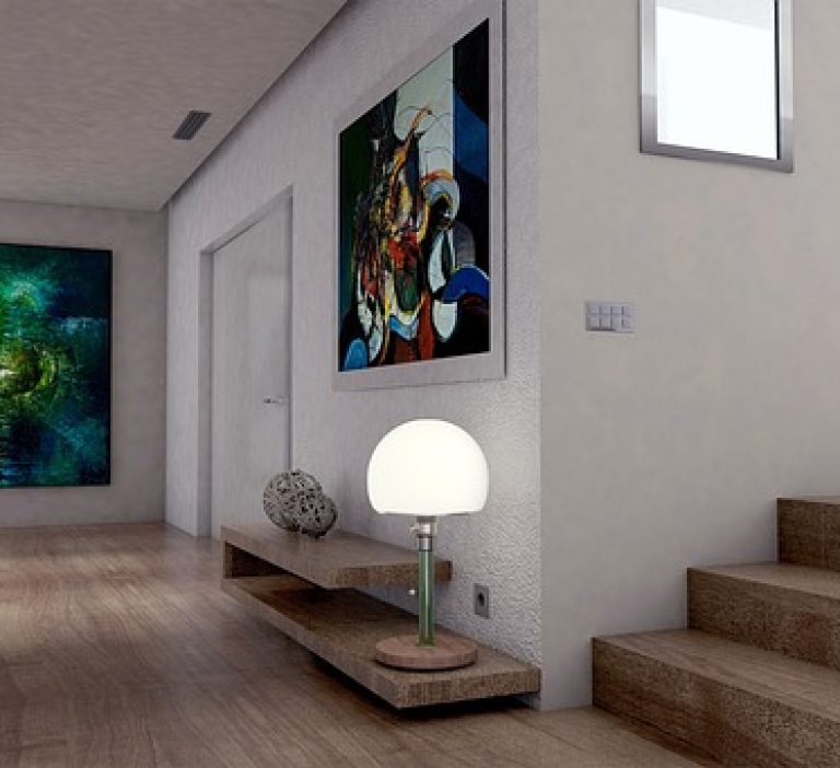 Jak przebiega sprzedaż nieruchomości z komornikiem?