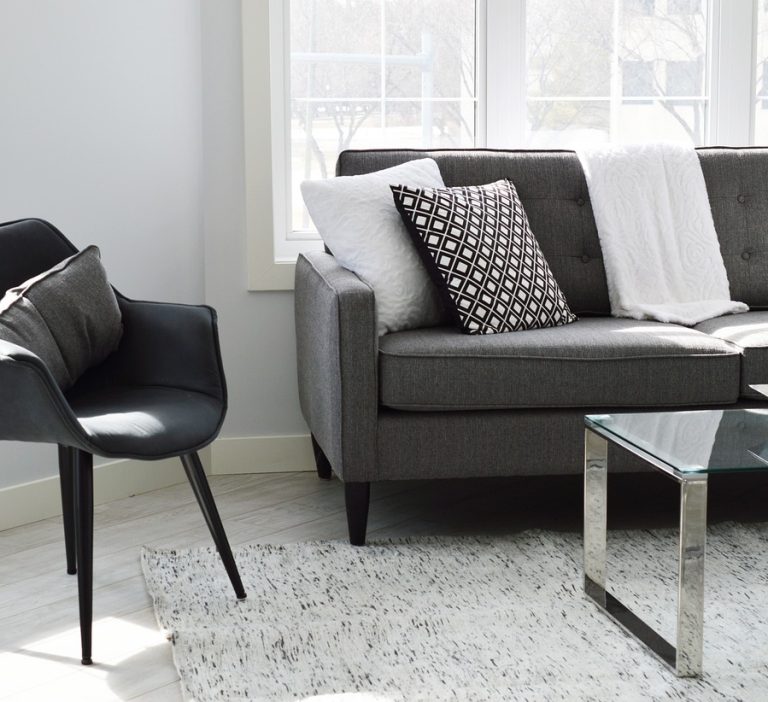 sprzedaż nieruchomości z komornikiem