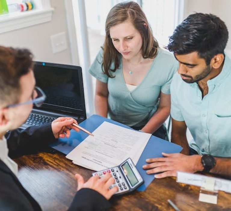 sprzedaż mieszkania firmie skupującej